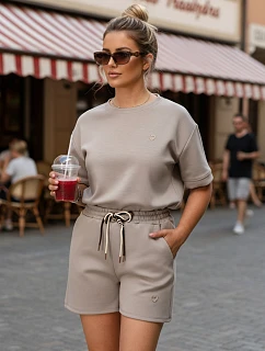 Dámská viskózová souprava s motýlem a šortkami v barvě moka FashionStreet AY1197