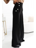 496-2 Elegantní široké kalhoty s kapsami, vysokým sedem a zlatými knoflíky - ČERNÁ 496-2 Elegantní široké kalhoty s kapsami, vysokým sedem a zlatými knoflíky - ČERNÁ