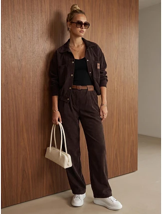 Dámská souprava z manšestru – bunda a kalhoty v čokoládové barvě FashionStreet AY1219 Dámská souprava z manšestru – bunda a kalhoty v čokoládové barvě FashionStreet AY1219