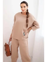 Dámská souprava z teplejšího materiálu se širokými nohavicemi béžová