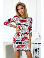 Bílé dámské sportovní šaty se vzorem červených úst a s kapsičkami 13-150 Bílé dámské sportovní šaty se vzorem červených úst a s kapsičkami 13-150