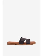 Dámské ploché pantofle s výřezy – černé