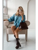 Lakované dámské kotníkové boty na platformě a sloupkovém podpatku čokoládové Calvessa Lakované dámské kotníkové boty na platformě a sloupkovém podpatku čokoládové Calvessa