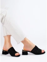 Trendy černé dámské  nazouváky na širokém podpatku