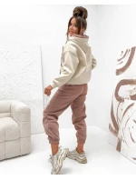 Hrubší dvoubarevná dámská tepláková souprava v barvě cappuccino (VE102) Hrubší dvoubarevná dámská tepláková souprava v barvě cappuccino (VE102)