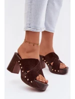Dámské sandály na podpatku se zlatými přezkami Čokoládové Nerelle