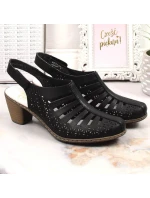 Dámské pohodlné kožené sandály na podpatku Rieker 40959-00