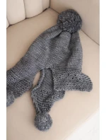 Dámská zimní čepice s vlnou, kšiltem a bambulemi K475 grafitová Dámská zimní čepice s vlnou, kšiltem a bambulemi K475 grafitová