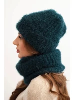 Dámská souprava čepice a šály zimní nadýchaná s ozdobným emblémem mořská