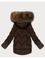 Hnědá dámská péřová zimní bunda s velkou kapucí (KK60589) Hnědá dámská péřová zimní bunda s velkou kapucí (KK60589)