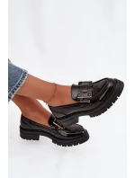 Lakované dámské mokasíny s ozdobou Ysandra – černé Lakované dámské mokasíny s ozdobou Ysandra – černé