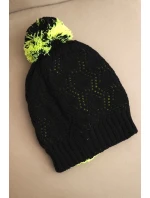 Dámská zimní čepice s vlnou v ozdobném pletení s bambulí K467 černá