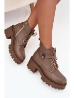 Kožené dámské kotníkové boty na klínu s ozdobným páskem zateplené Zazoo 60557 tmavě béžové