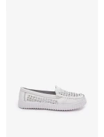 Dámské kožené mokasíny s perforovaným vzorem Vinceza – bílé