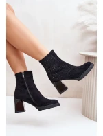 Zateplené dámské boty na podpatku se zdobením černé D&A MR880-130 Zateplené dámské boty na podpatku se zdobením černé D&A MR880-130