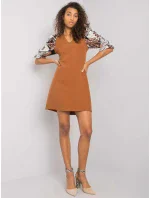 Šaty LC SK 22K 3018.45P světle hnědá Šaty LC SK 22K 3018.45P světle hnědá