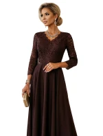 309-14 AMBER elegantní dlouhé krajkové šaty s výstřihem - čokoládové