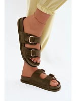 Dámské pantofle se zlatými sponami tmavě zelené Pelorin