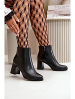 Hladké dámské boty na podpatku z eko kůže zateplené černé Milisea Hladké dámské boty na podpatku z eko kůže zateplené černé Milisea