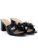 Dámské žabky na kůlu s květinou černé Potocki LE20336