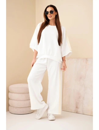 Dámský komplet z viskózy máslový se širokými nohavicemi a volnou blůzou bílý
