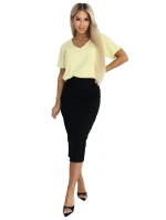 665-1 Dámská bavlněná halenka s výstřihem do V a krátkými rukávy - máslově žlutá