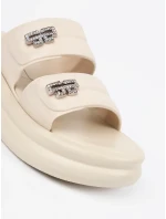 Jedinečné Jasnobeżowy dámské  nazouváky platforma