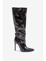 Lakované kozačky na jehlovém podpatku s přezkami černé Emiraethe