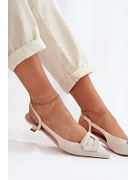 Dámské sandály na nízkém podpatku s ozdobným detailem Béžové Camira