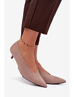 Kožené lodičky s kitten heel béžové Nuretta Kožené lodičky s kitten heel béžové Nuretta