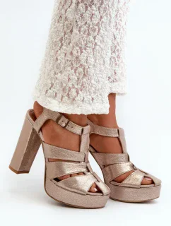 Sandály na podpatku model 198400 Step in style