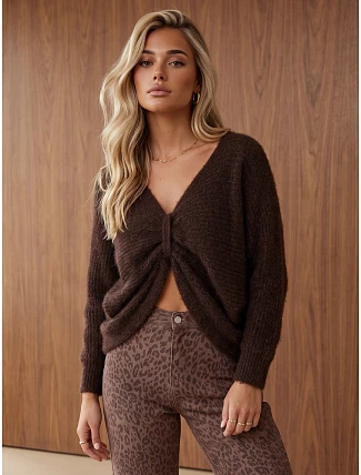 Dámský oversize svetr s nařaseným předním dílem, čokoládová barva, FashionStreet MY2646 Dámský oversize svetr s nařaseným předním dílem, čokoládová barva, FashionStreet MY2646