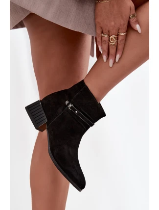 Dámské kozačky z přírodního semiše na klínu zateplené D&A CR52-651 Černé