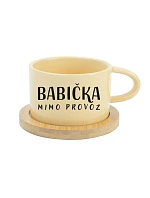 BABIČKA MIMO PROVOZ - žlutý hrníček makronka 200 ml BABIČKA MIMO PROVOZ - žlutý hrníček makronka 200 ml