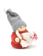 DEKORATIVNÍ PANENKA S TAŠKOU ČERVENÁ DÍVKA 7,5 CM