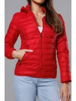Červená prošívaná dámská bunda s kapucí (B0124-4) Červená prošívaná dámská bunda s kapucí (B0124-4)