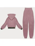 Růžový teplákový žebrovaný komplet s ozdobnými stahovacími lemy (AMG-345A) Růžový teplákový žebrovaný komplet s ozdobnými stahovacími lemy (AMG-345A)