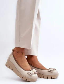 Kožené baleríny na platformě s ozdobou krémové Lewski 3384