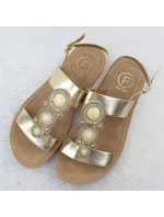 Dámské ploché sandály se zlatou ozdobou Filippo DS6882