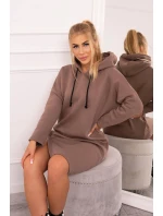 Šaty s kapucí a bočním rozparkem mocca Šaty s kapucí a bočním rozparkem mocca