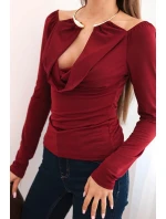 Dámská blůza s drapovaným výstřihem a dlouhým rukávem bordó