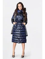 Tmavě modrý prošívaný kabát s vysokým stojáčkem a kapucí (j9-069)