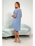 Šaty vázané na rukávech světlý denim