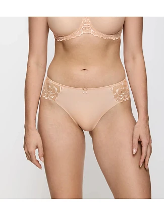 Triumph – Kalhotky tai Modern Finesse: svůdná krajka bez rýsování Triumph Triumph – Kalhotky tai Modern Finesse: svůdná krajka bez rýsování Triumph