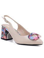 Béžové zdobené lodičky na podpatku Vinceza 62278