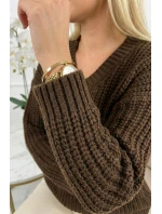 661-2 Teplý svetr oversize s fleecovou vazbou a výstřihem do V - čokoládový