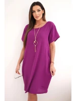 Šaty s kapsami a přívěskem tmavě fialová