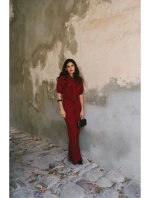 S421 Kombinéza s mašlí na zavazování - bordó S421 Kombinéza s mašlí na zavazování - bordó