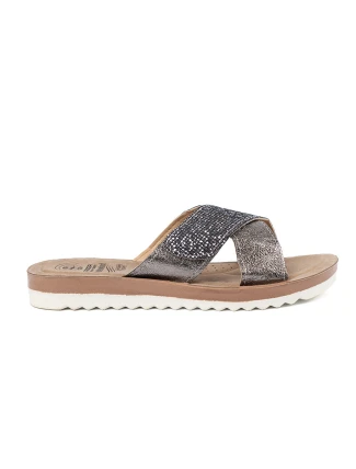 Praktické dámské stříbrné  nazouváky na klínku