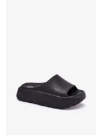 Dámské pěnové pantofle na platformě – černé